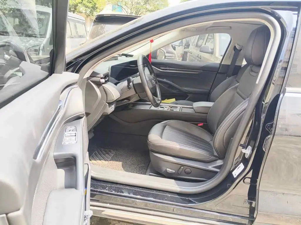 Ford Mondeo 2025 — Şəkil 8/15