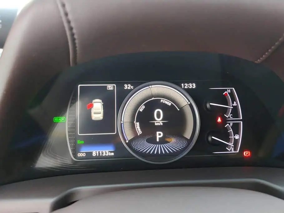 Lexus ES 2019 — ფოტო 14/16