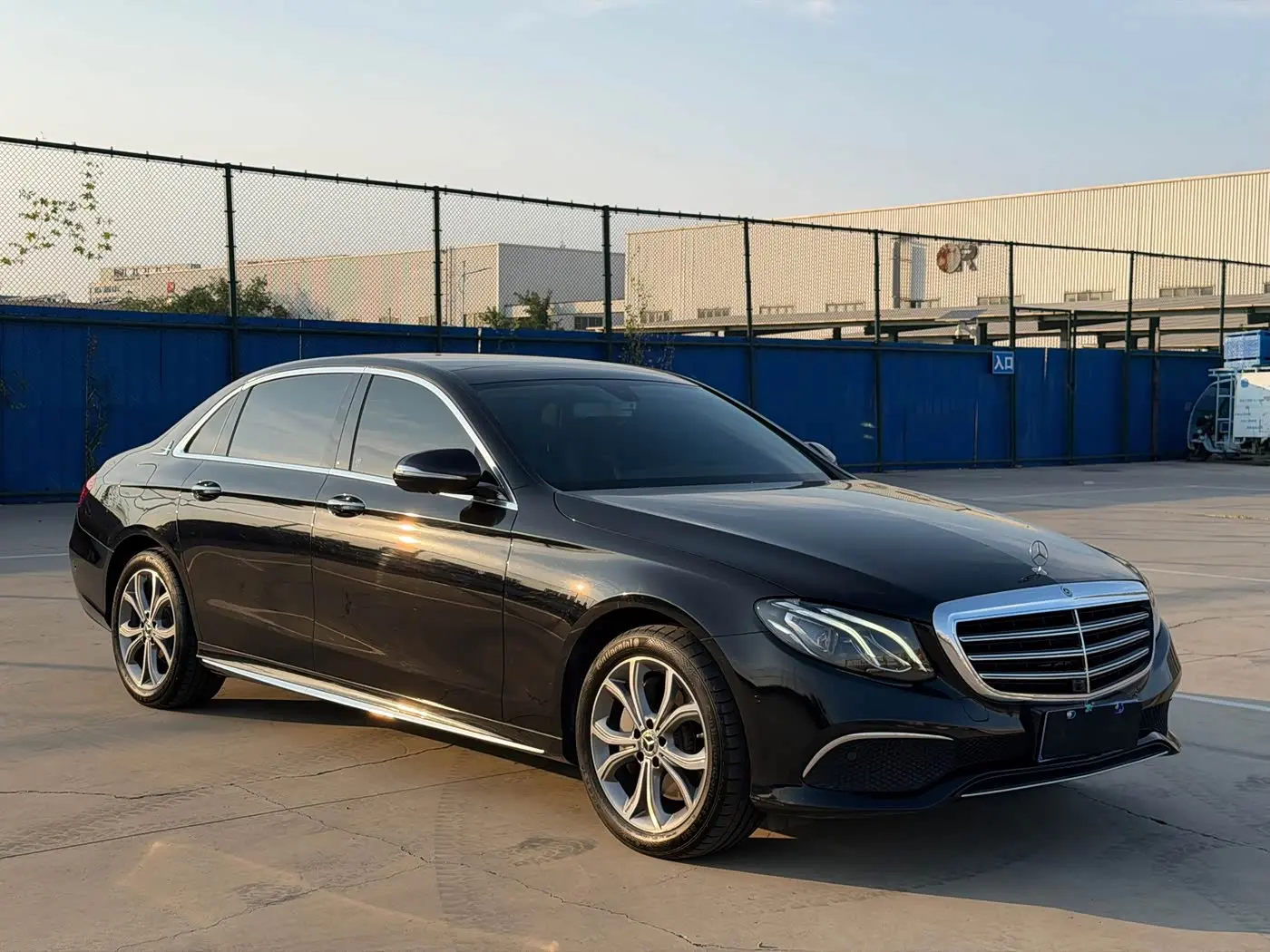 Mercedes-Benz E-Class 2020 — Photo 3/19