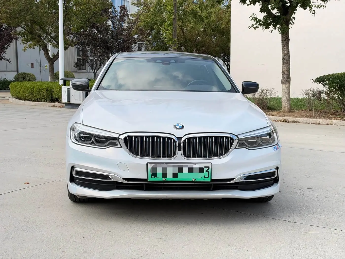 BMW 5 Series New Energy 2019 — Фото 2/9