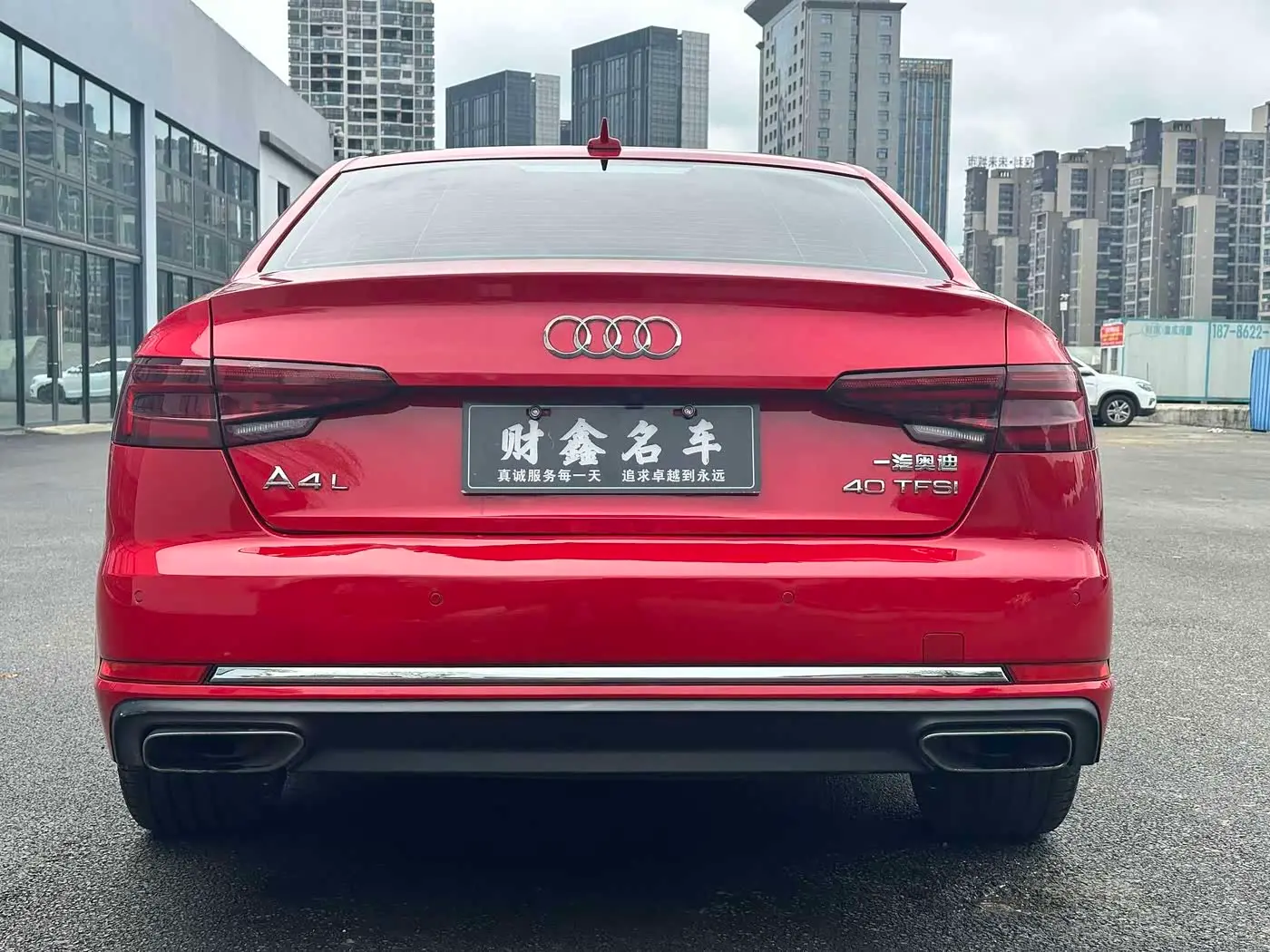 Audi A4L 2019 — Фото 10/17