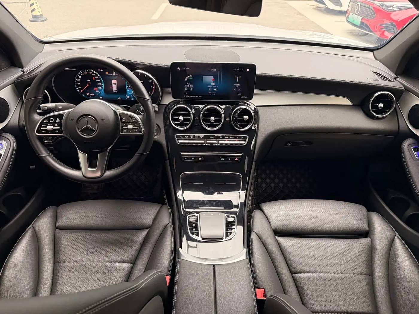 Mercedes-Benz GLC Coupe 2023 — Şəkil 18/20