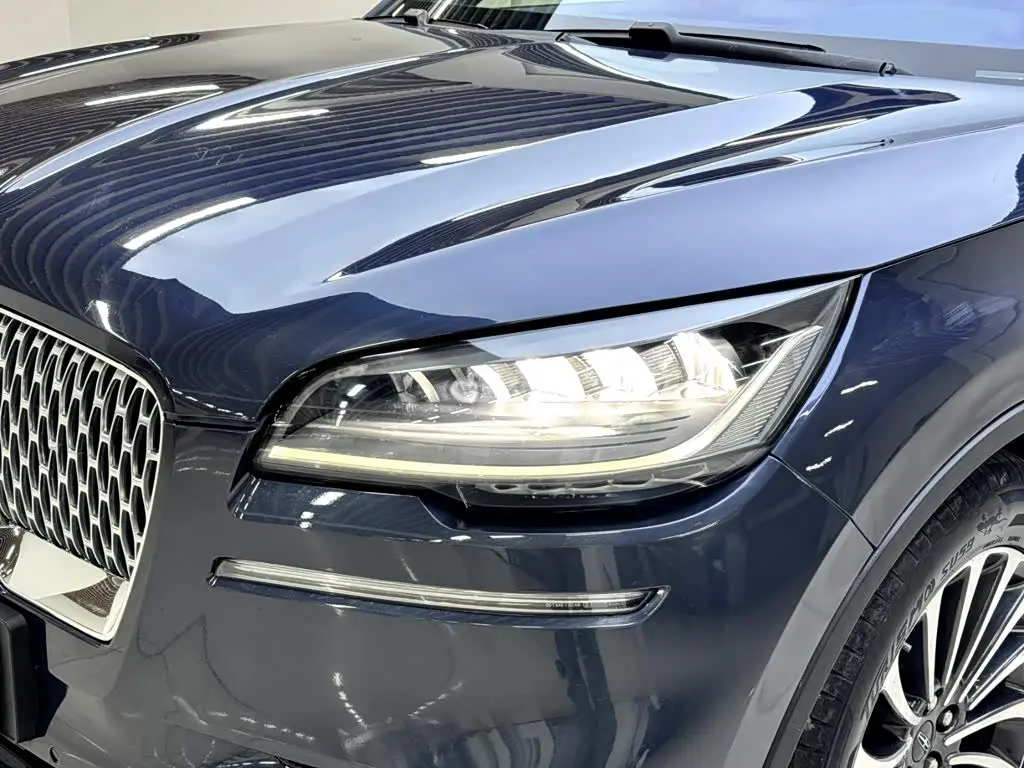 Lincoln Aviator 2020 — Photo 6/20