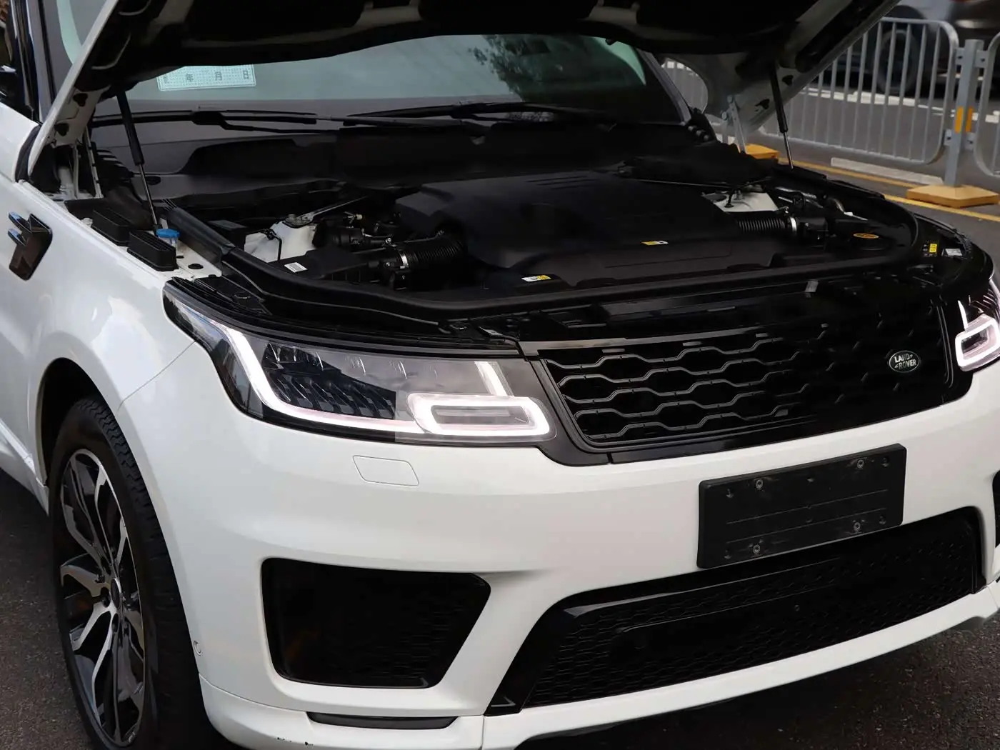 Land Rover Range Rover Sport 2022 — ფოტო 9/16