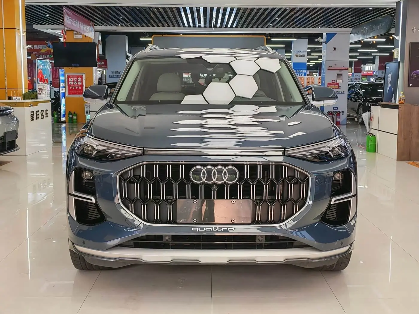 Audi Q6 2022 — Şəkil 2/18
