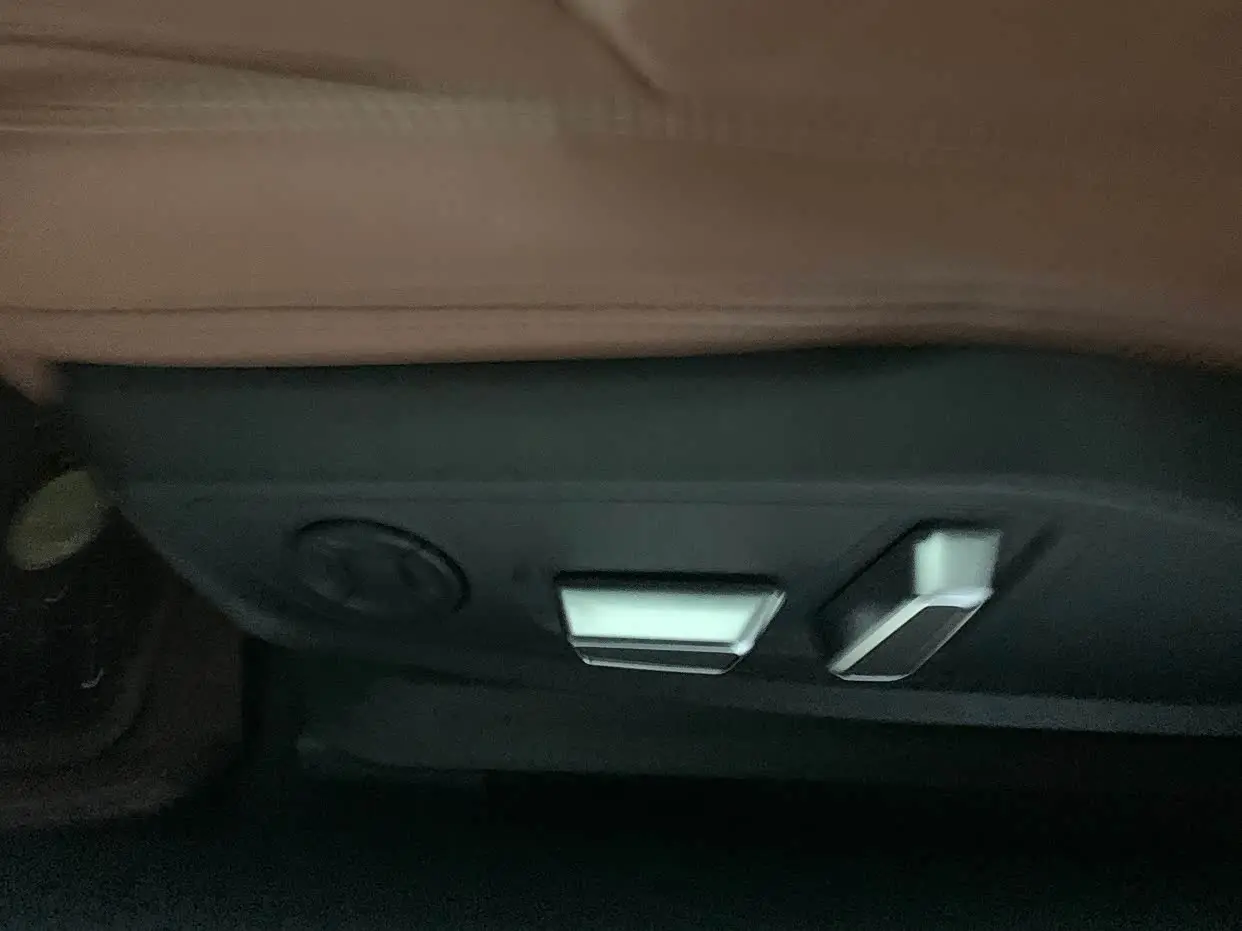 Audi A6L 2023 — Photo 15/20