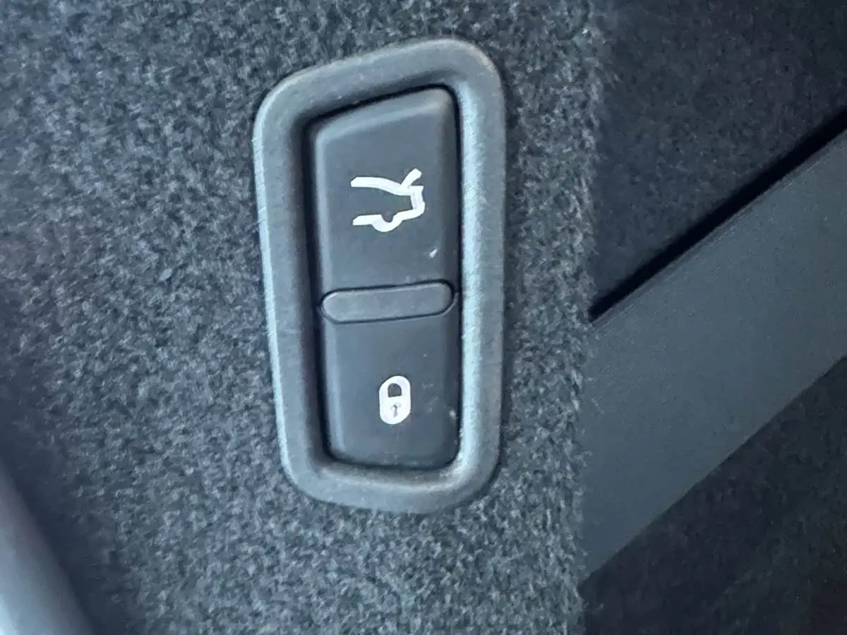Maserati Levante 2018 — Şəkil 12/12