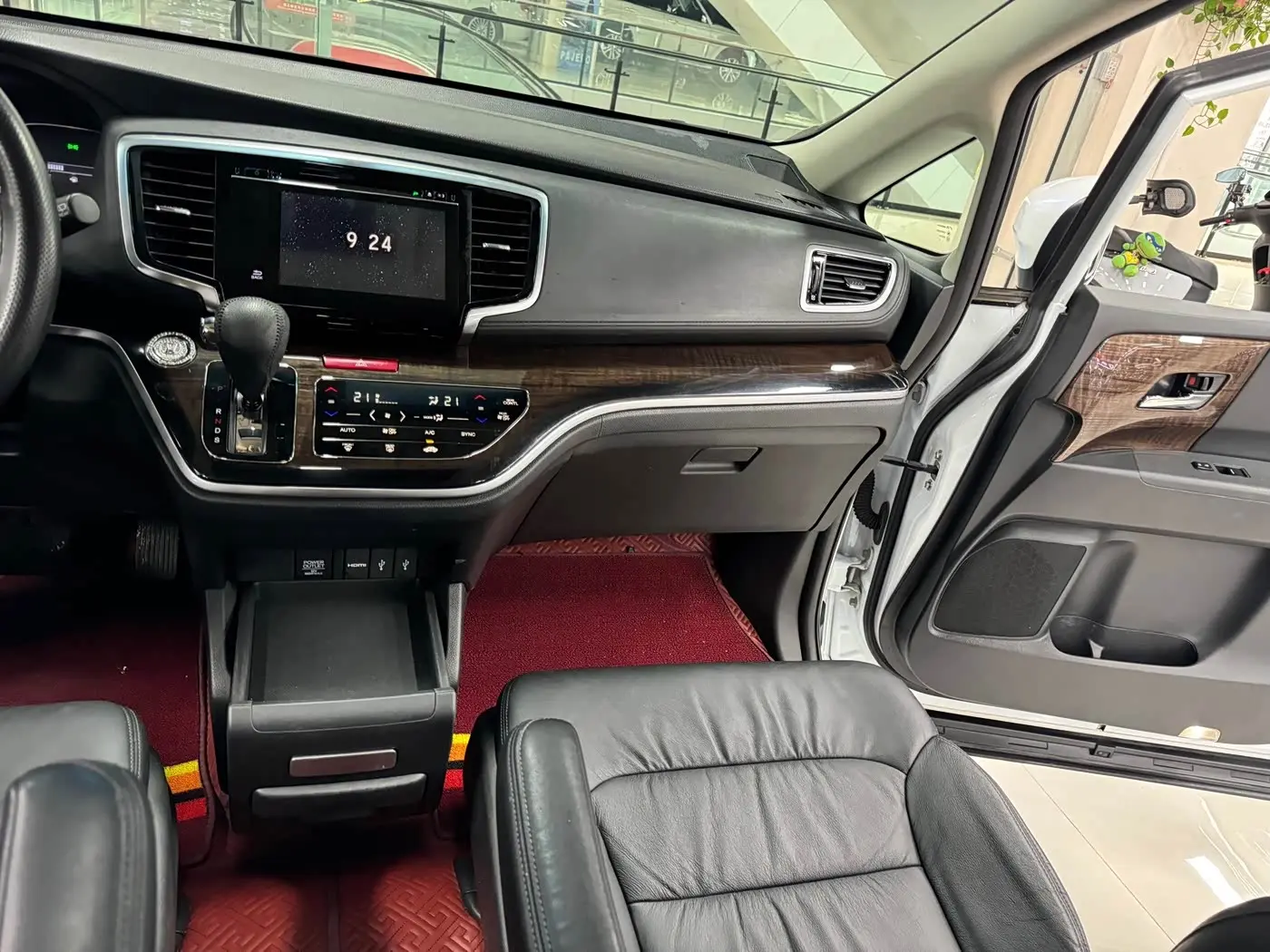 Honda Odyssey 2018 — Şəkil 16/20