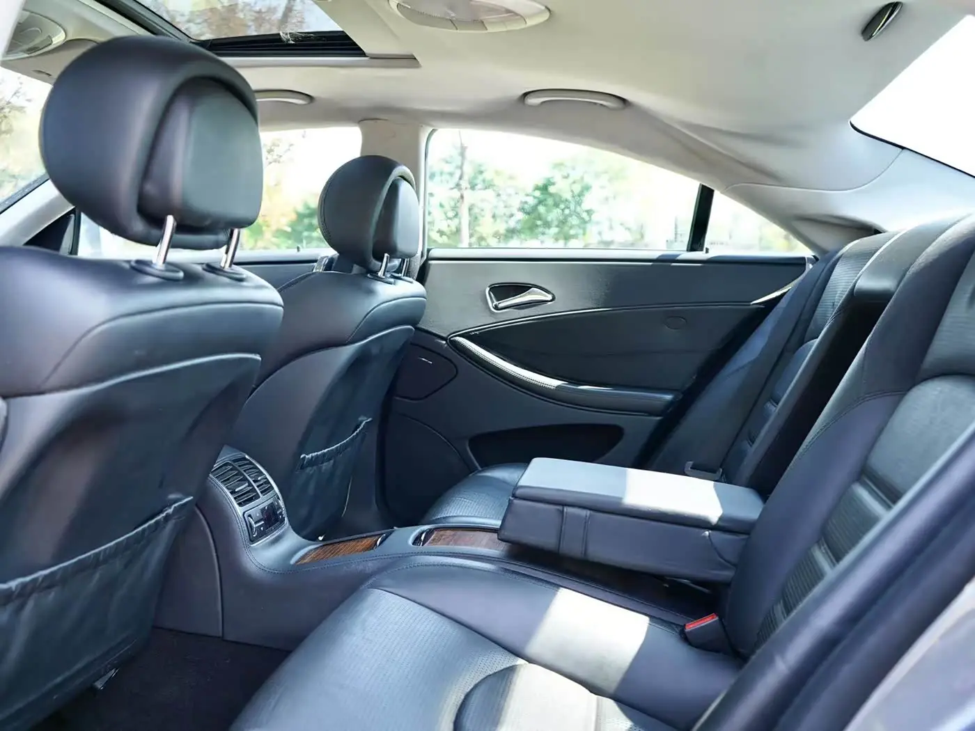 Mercedes-Benz CLS AMG 2009 — Photo 13/16