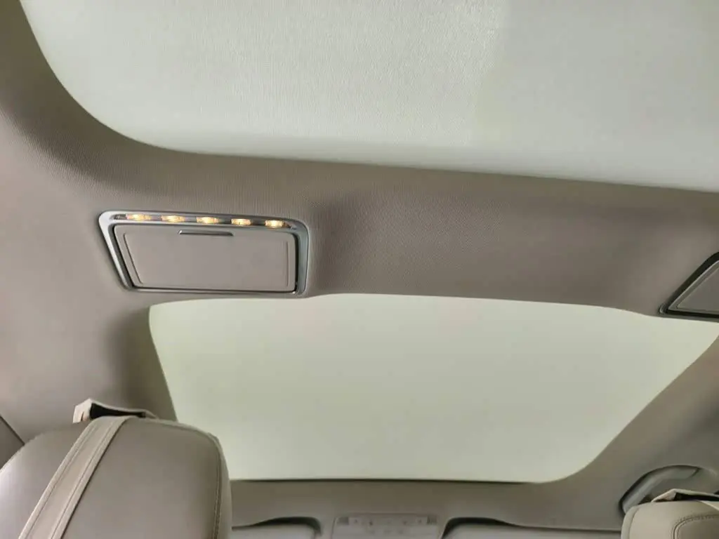 Mercedes-Benz E-Class 2017 — Photo 19/20