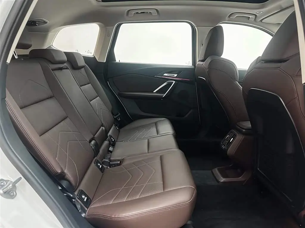 BMW X1 2023 — Şəkil 14/20