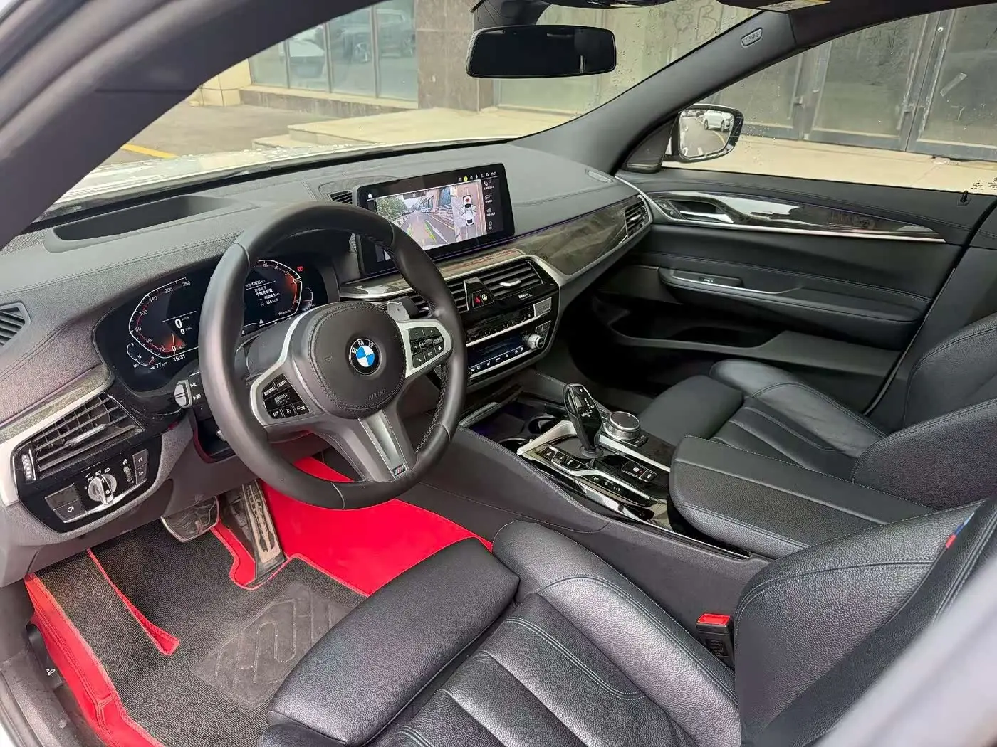 BMW 6 Series GT 2023 — Photo 6/8