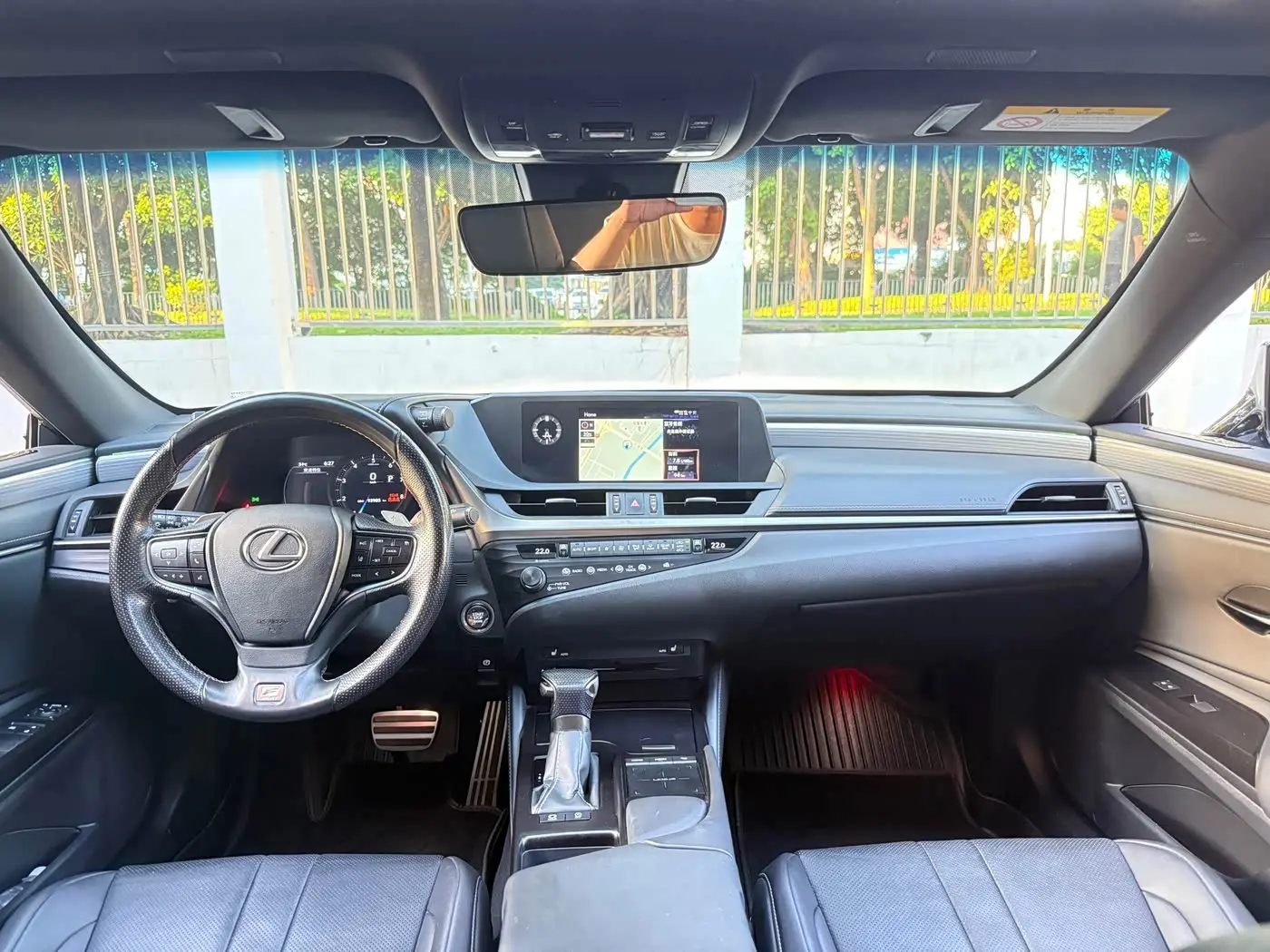 Lexus ES 2019 — Photo 9/9