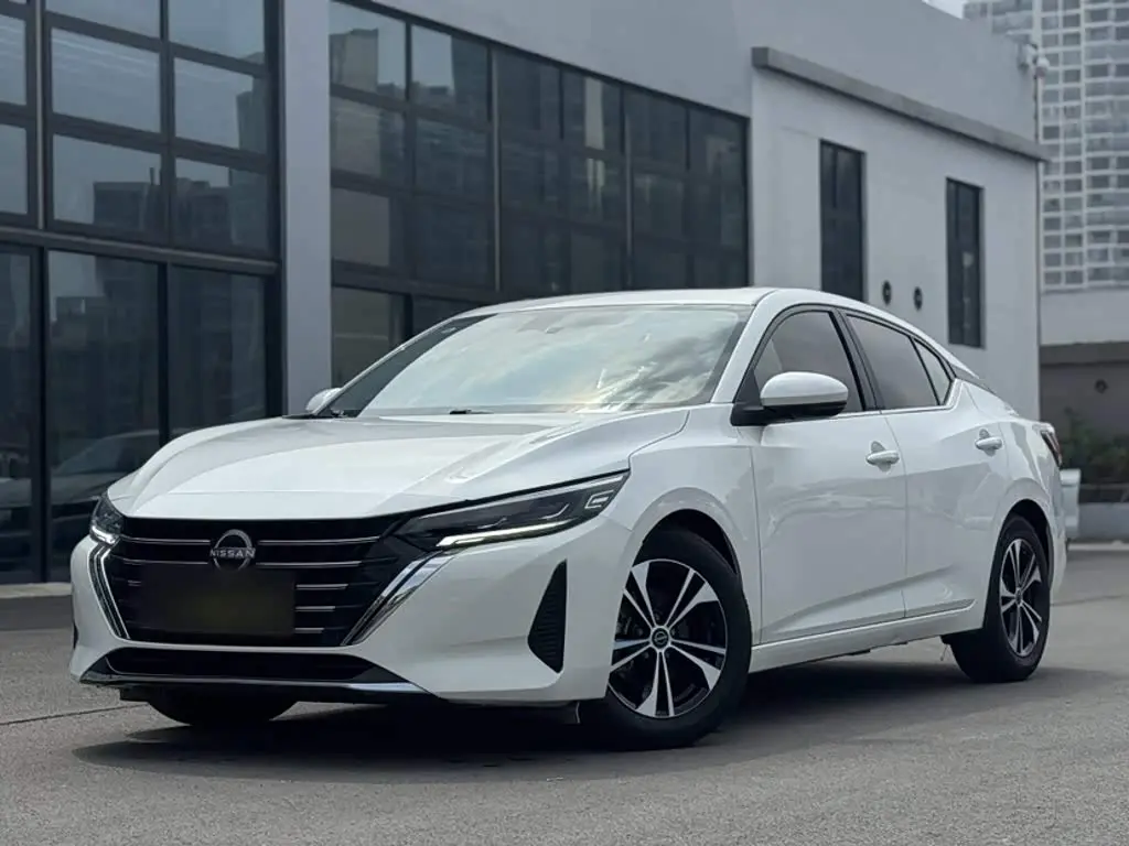 Nissan Sylphy 2024 — Фото 1/18