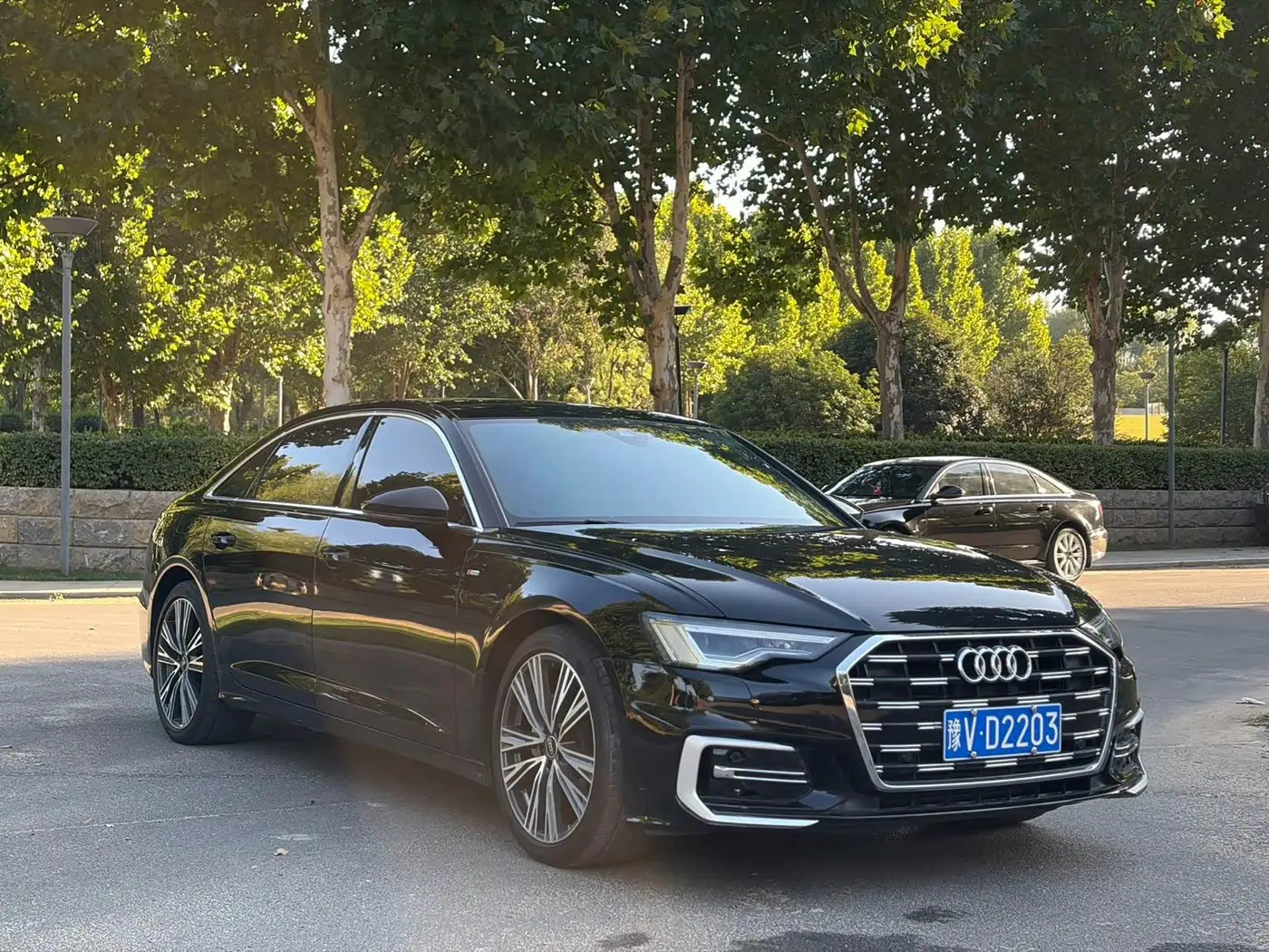 Audi A6L 2023 — Şəkil 1/9