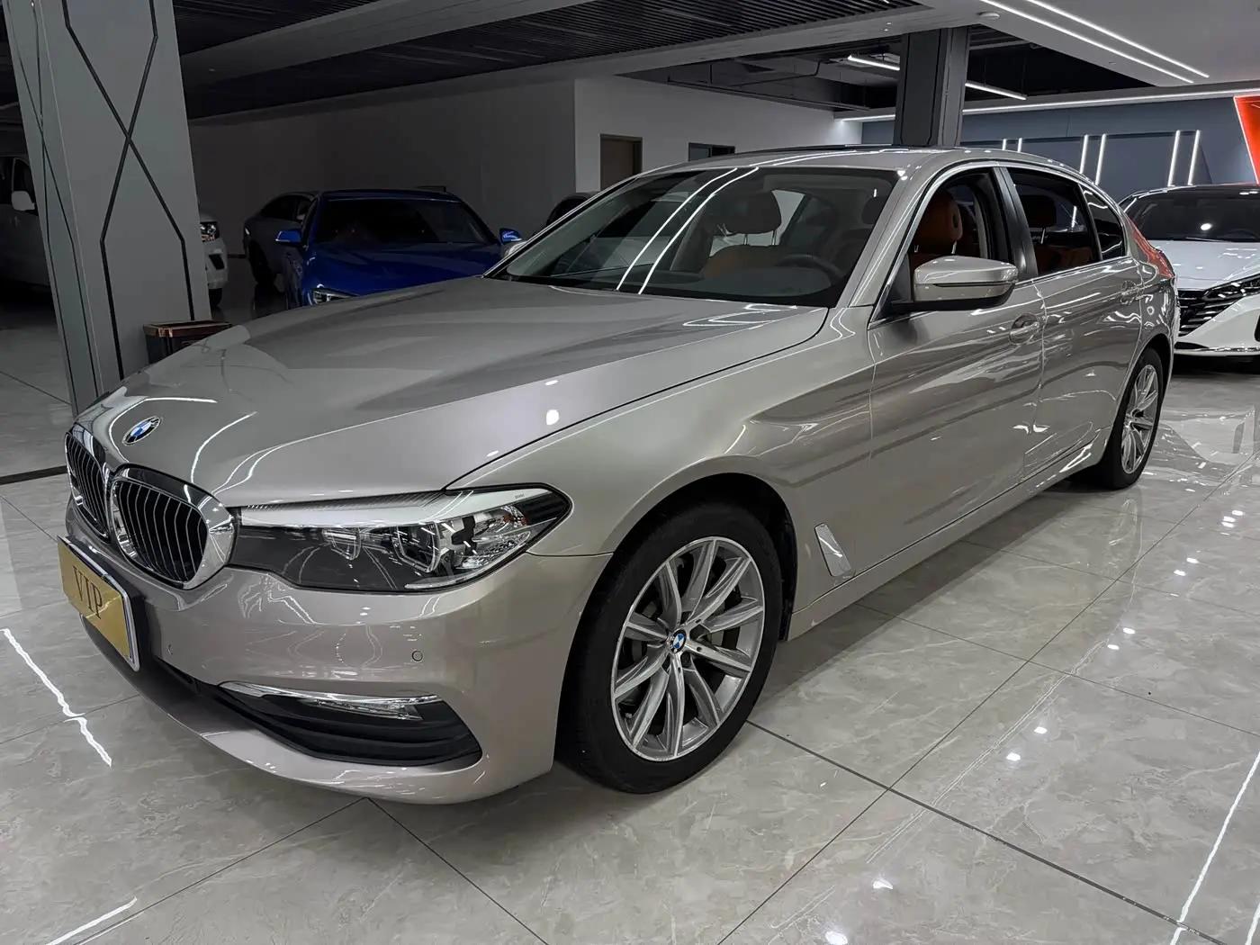 BMW 5 Series 2017 — Фото 1/20