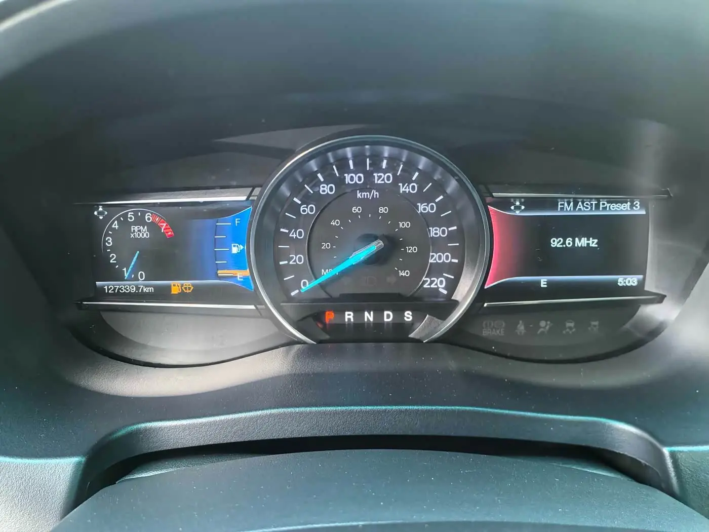Ford Explorer 2016 — Photo 17/20