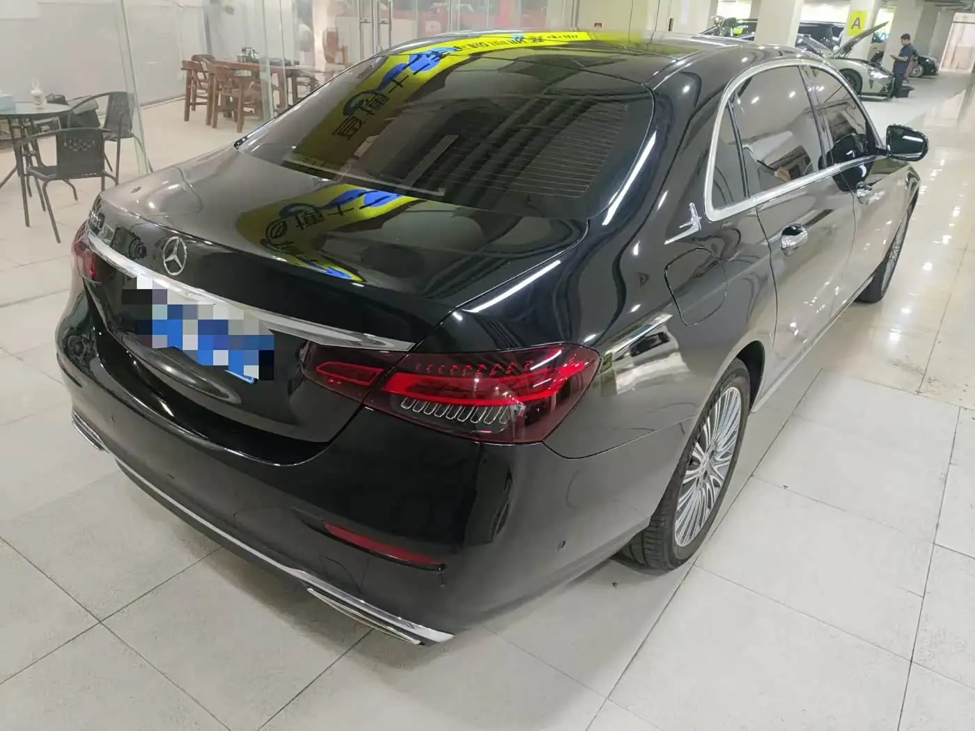 Mercedes-Benz E-Class 2021 — Photo 6/6