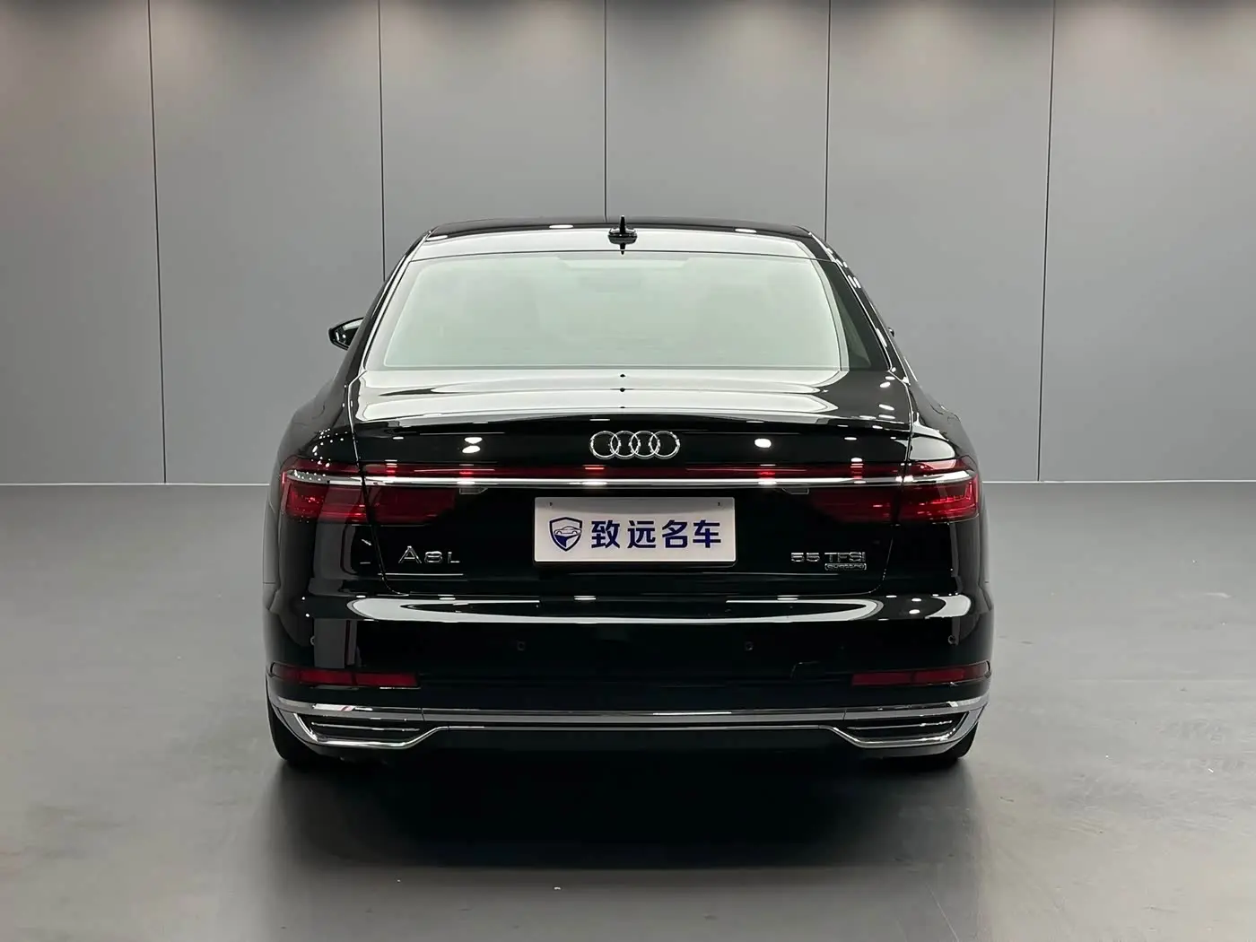 Audi A8 2022 — Photo 5/20