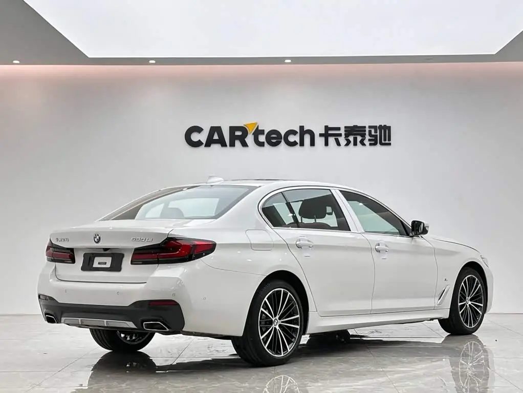 BMW 5 Series 2022 — Photo 5/19
