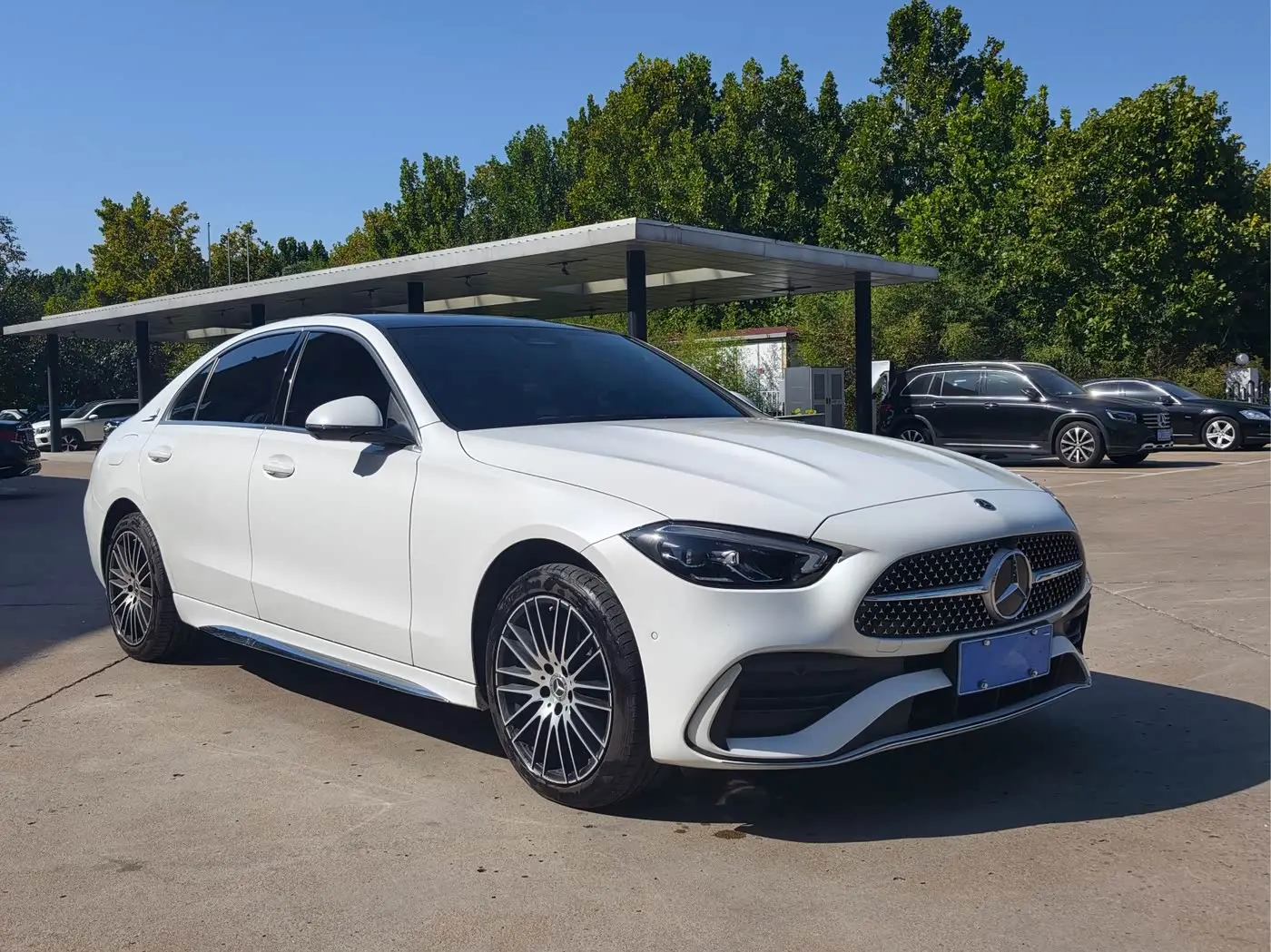 Mercedes-Benz C-Class 2023 — Фото 3/18