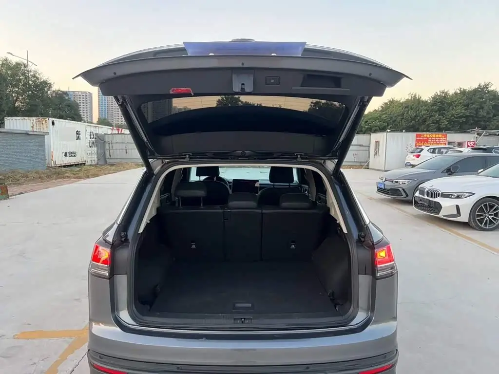 Volkswagen Tayron 2023 — Photo 17/18