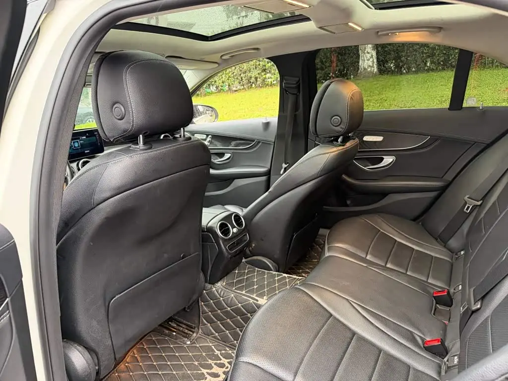 Mercedes-Benz C-Class 2019 — Фото 11/14