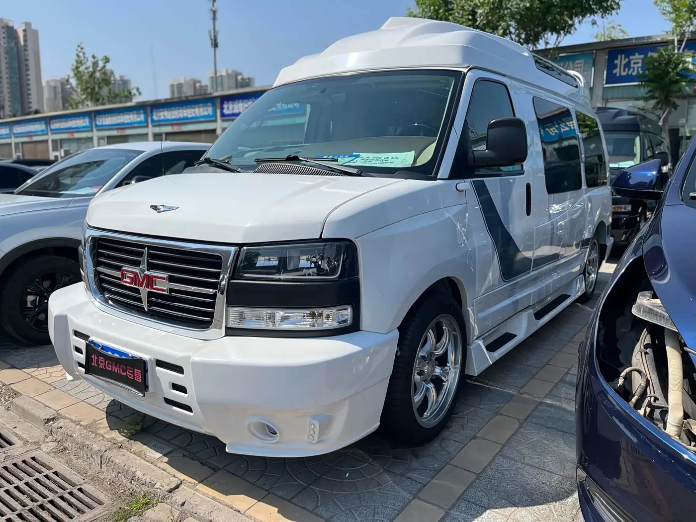 GMC Savana 2020 — Фото 1/20