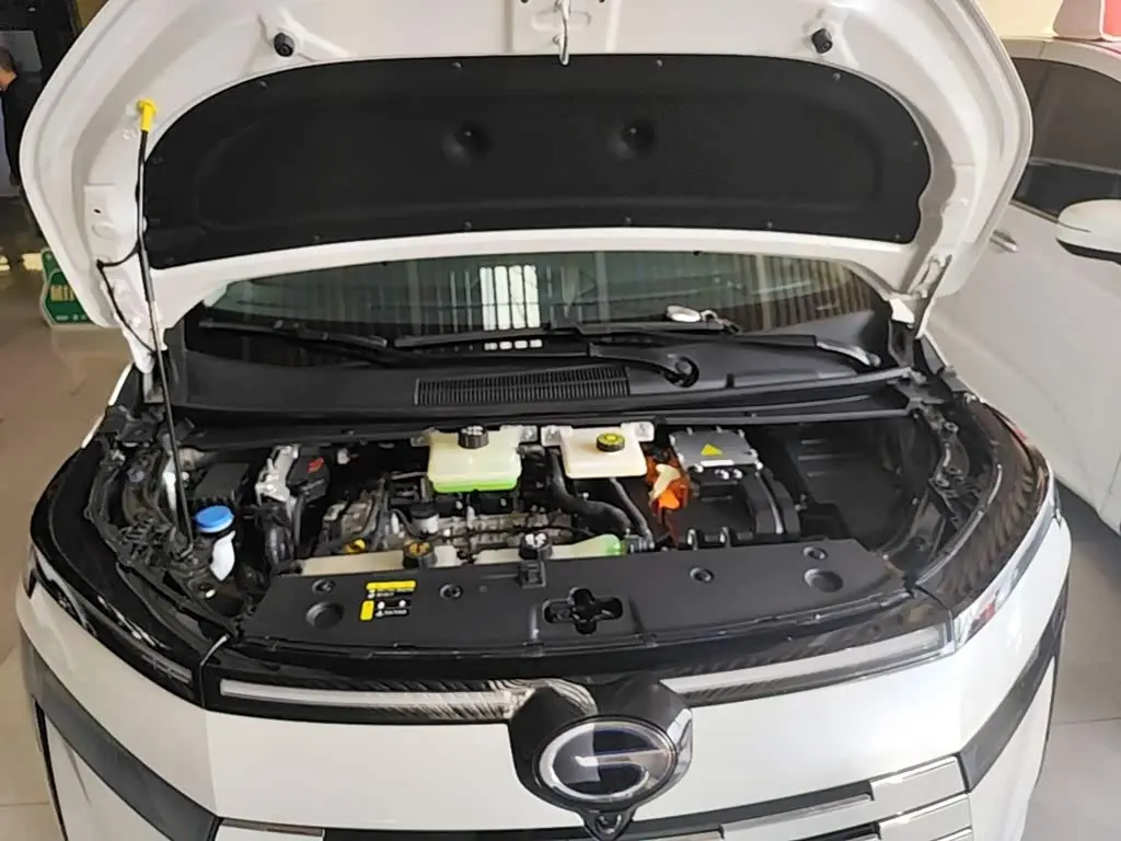 GAC Trumpchi Trumpchi E8 NEV 2024 — Фото 19/19