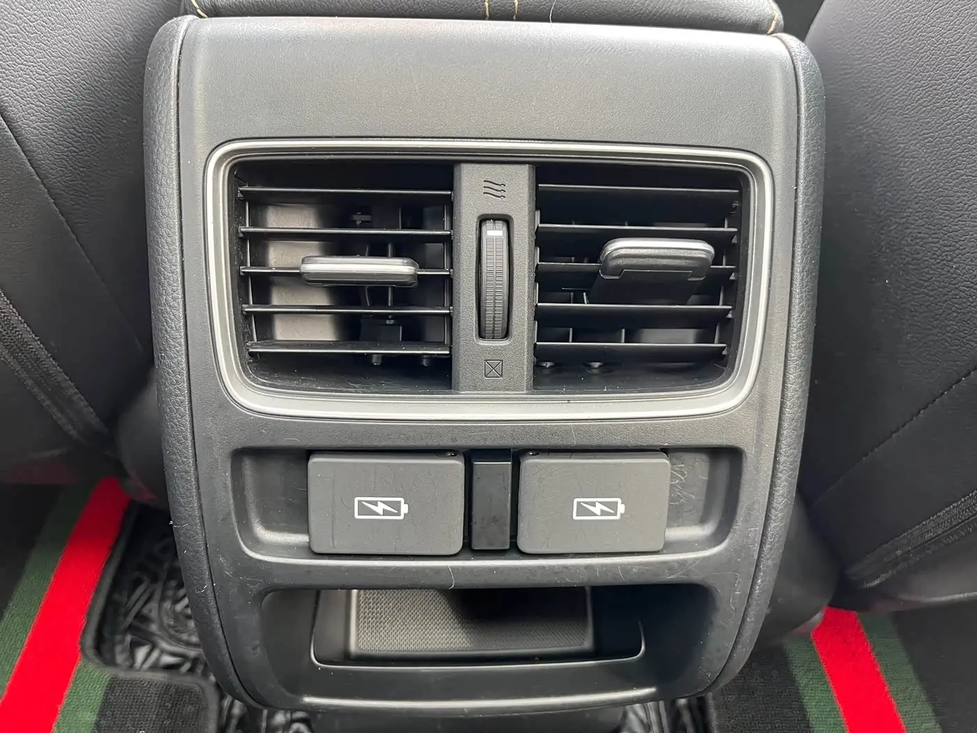 Honda Accord 2022 — Фото 14/16