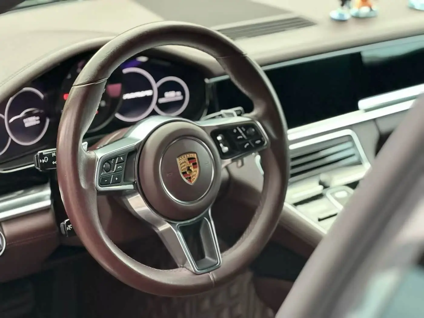 Porsche Panamera 2018 — Фото 5/9