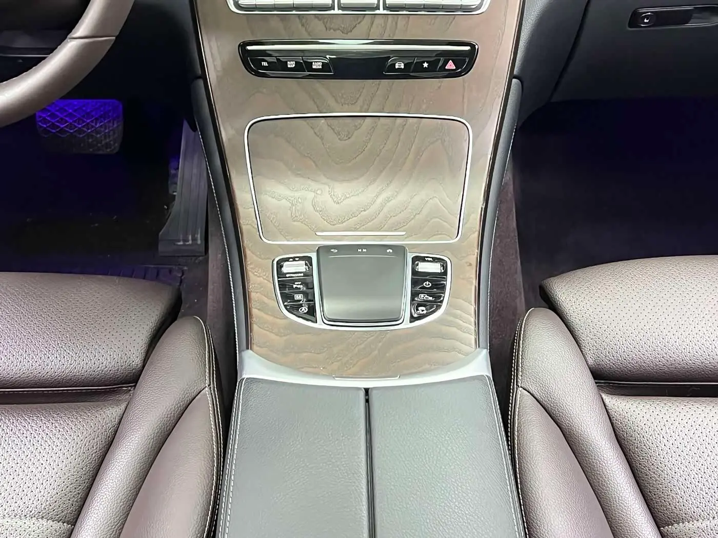 Mercedes-Benz GLC 2020 — Photo 15/20