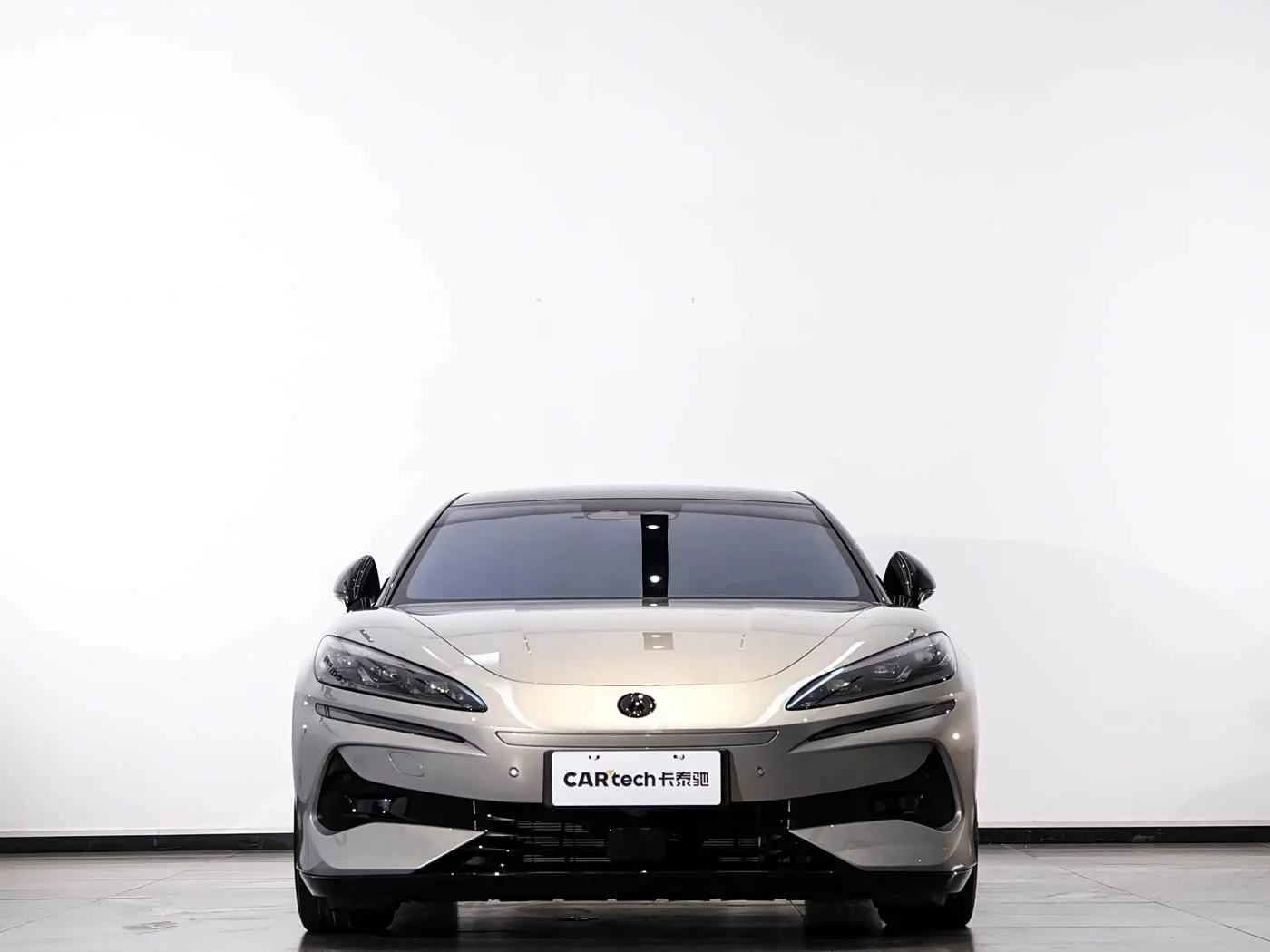 Denza Z9GT 2024 — Фото 3/20