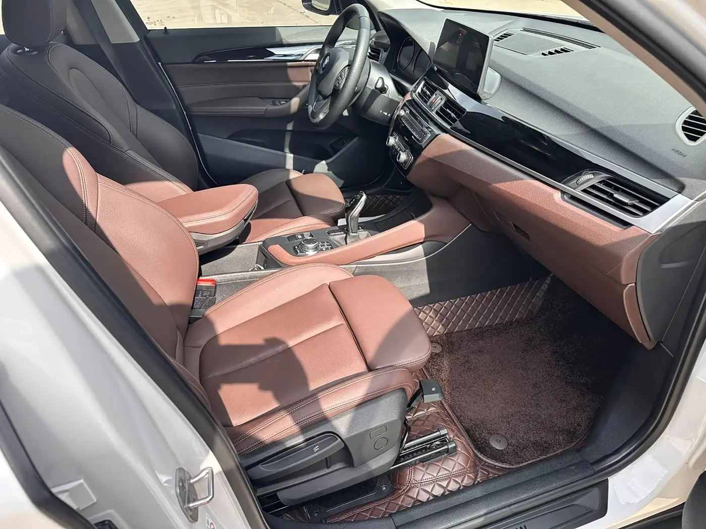 BMW X1 2022 — Photo 15/20