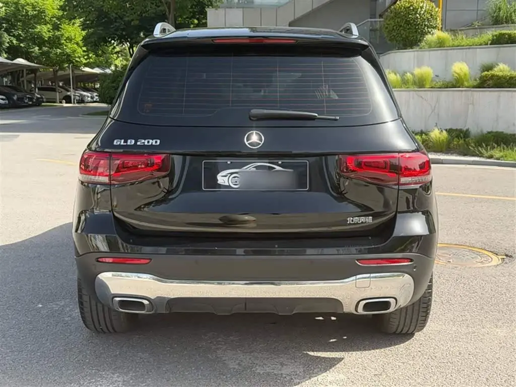 Mercedes-Benz GLB 2022 — Фото 9/20