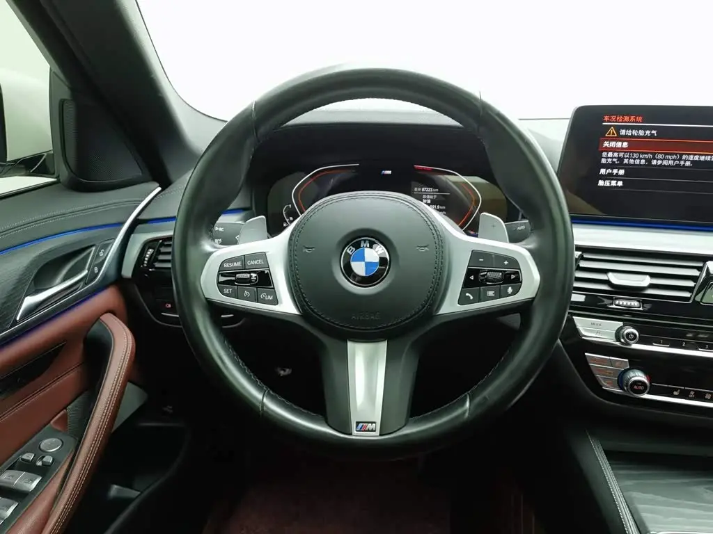 BMW 5 Series 2022 — Фото 11/20