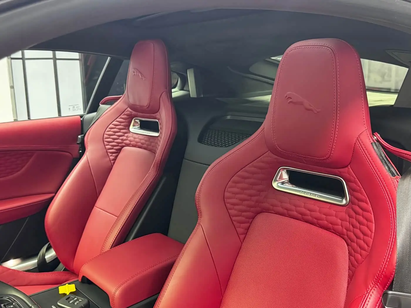 Jaguar F-TYPE 2024 — Photo 20/20