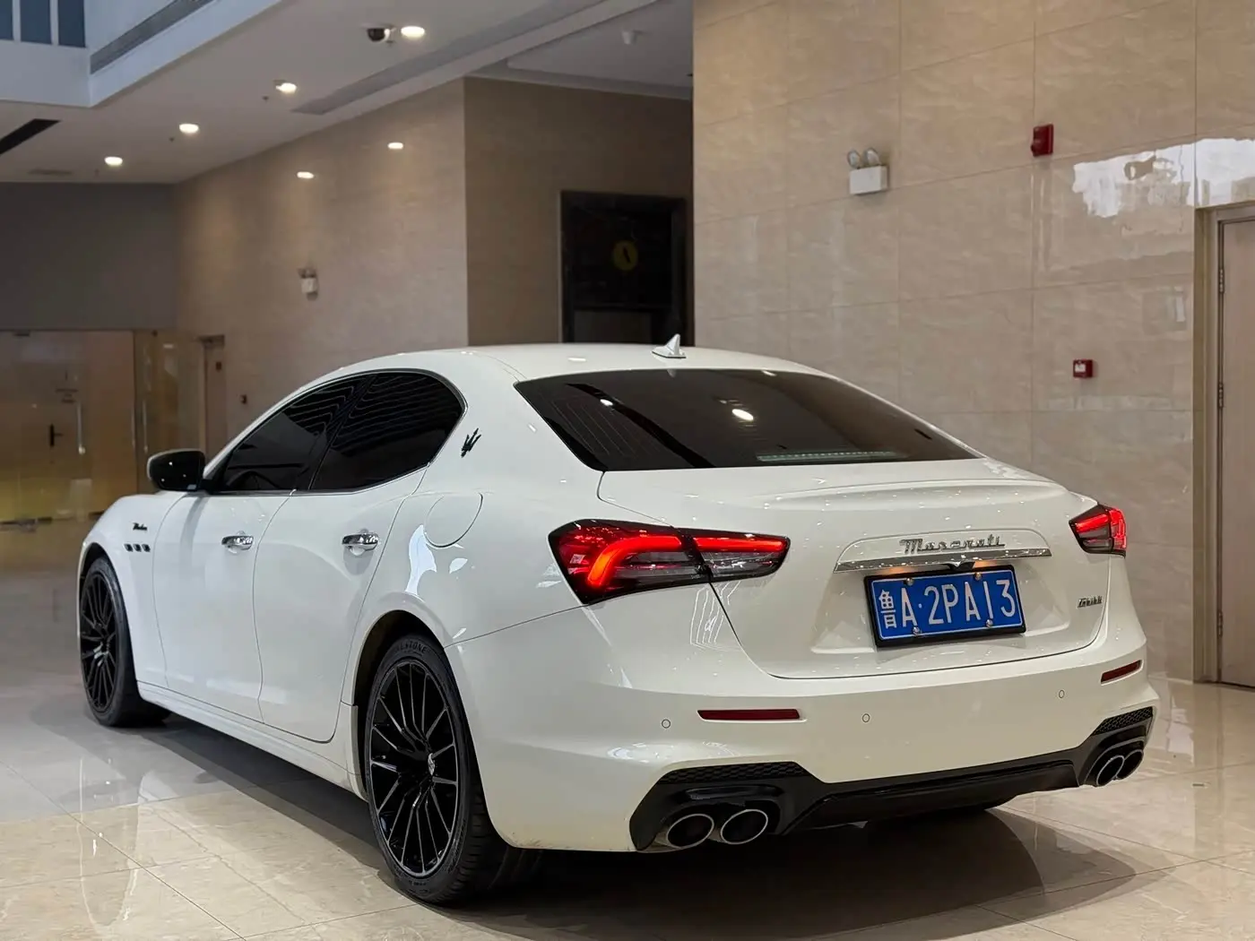 Maserati Ghibli 2023 — Photo 17/20