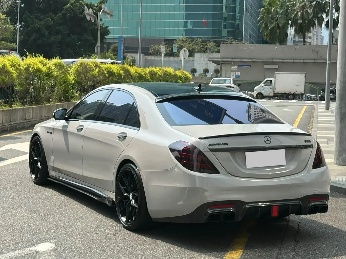 Mercedes-Benz S-Class AMG 2019 — Фото 4/18