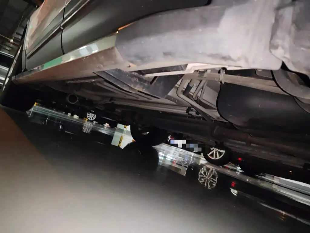 Ford Explorer 2019 — Şəkil 18/20