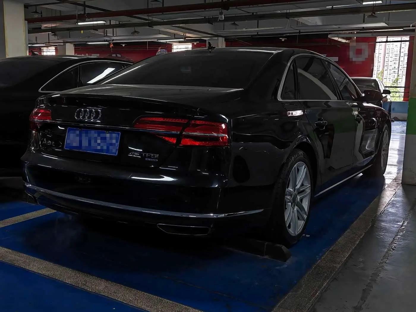 Audi A8 2016 — Photo 18/18