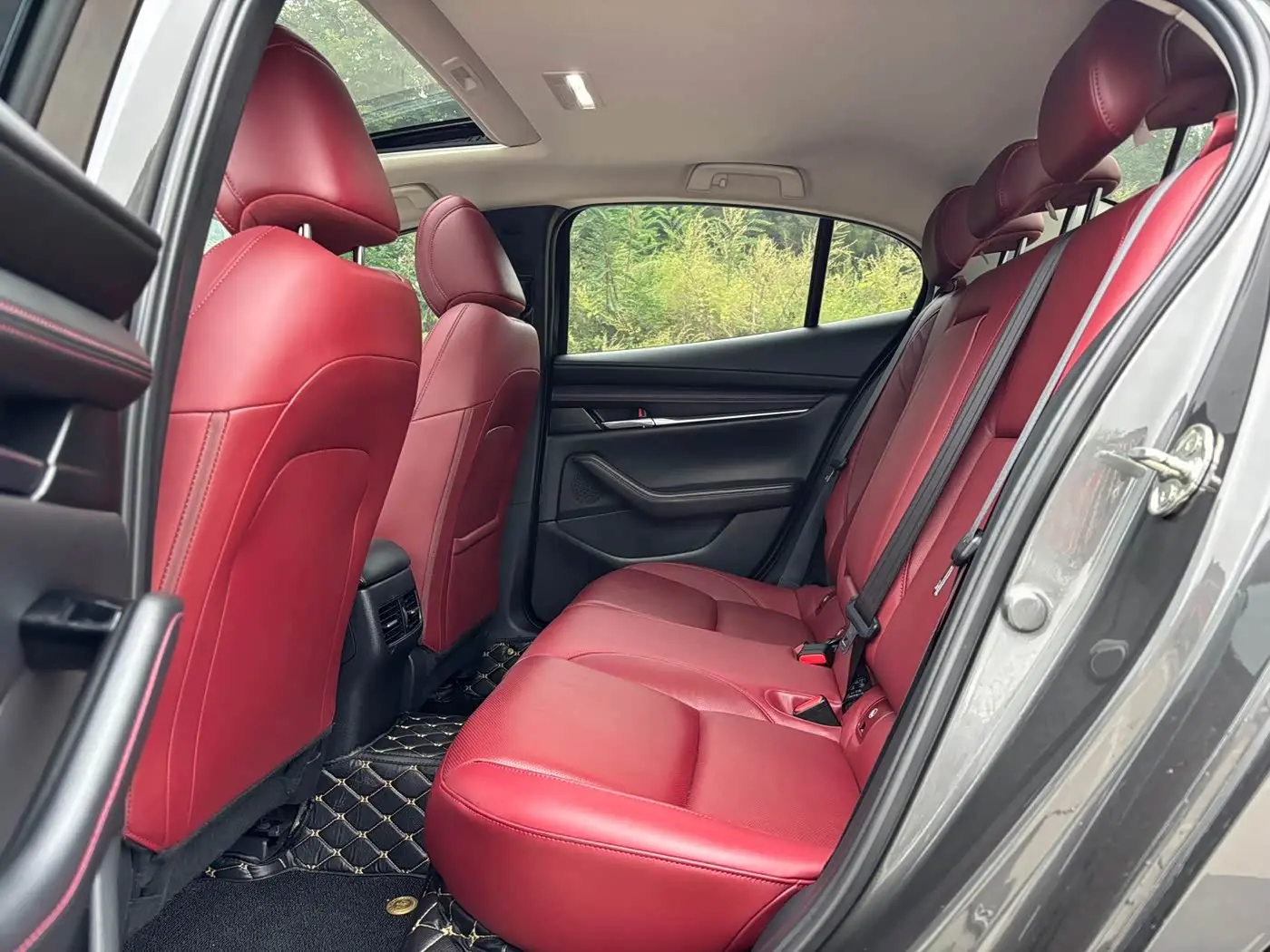 Mazda Mazda3 Axela 2023 — Şəkil 5/10