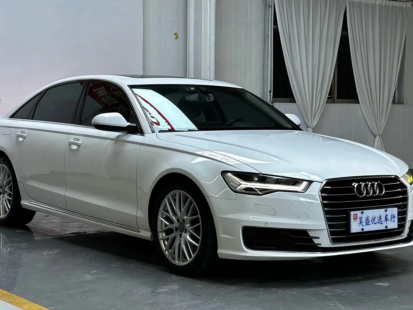 Audi A6L 2016 — Фото 3/16