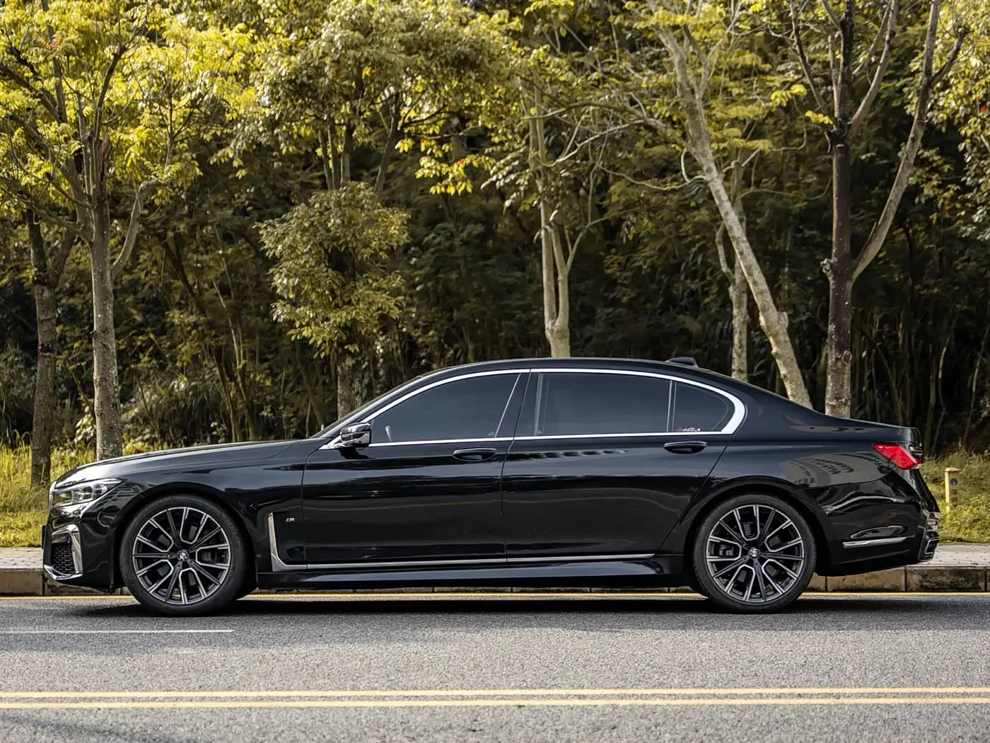 BMW 7 Series 2020 — Photo 5/19