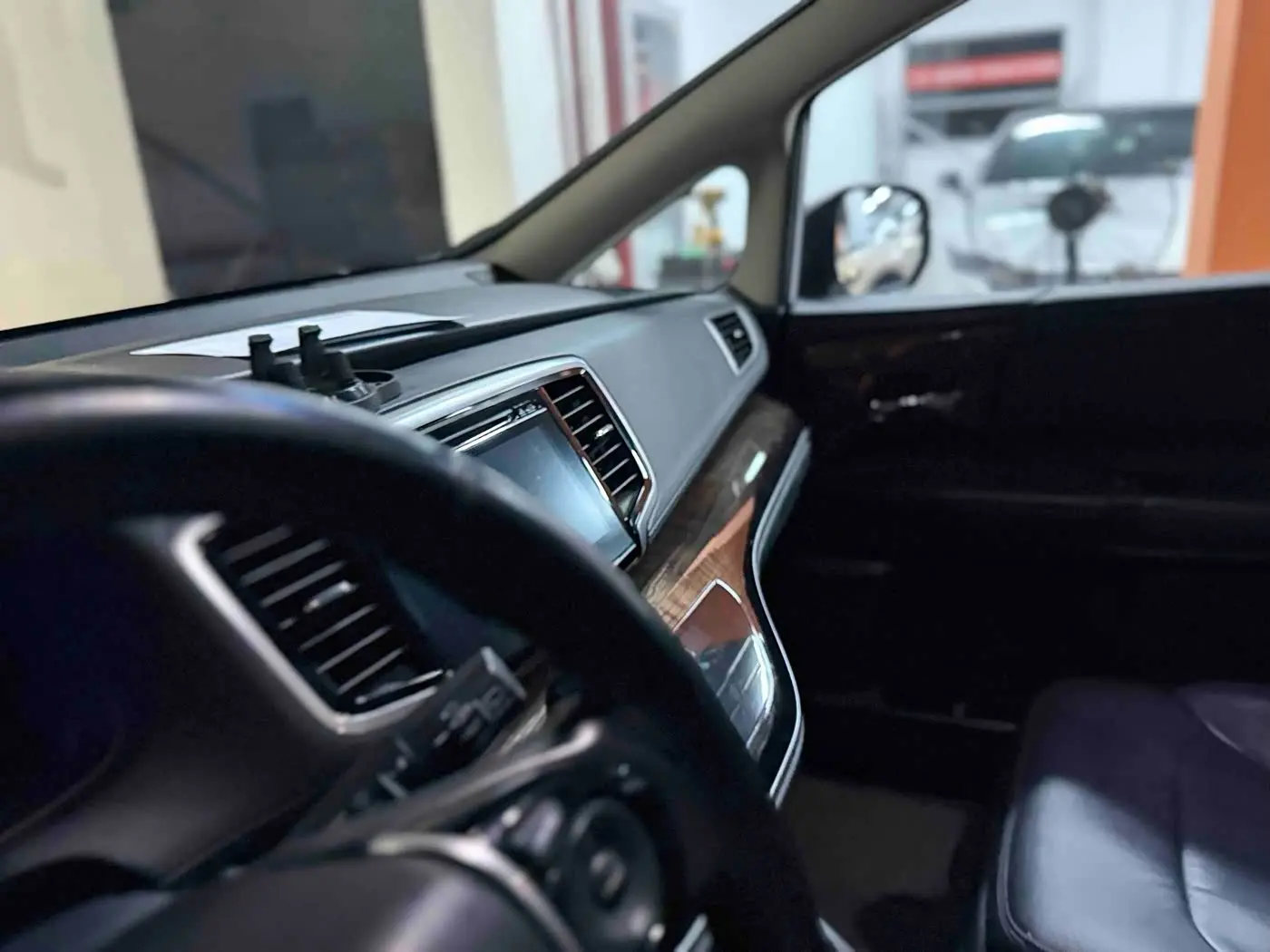 Honda Odyssey 2018 — Şəkil 9/17