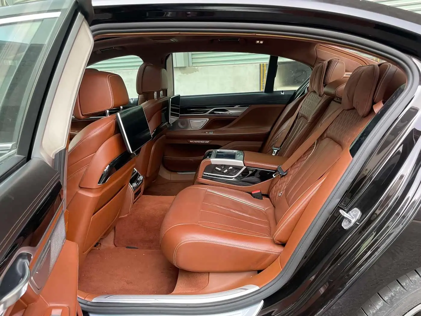 BMW 7 Series 2016 — Photo 11/20