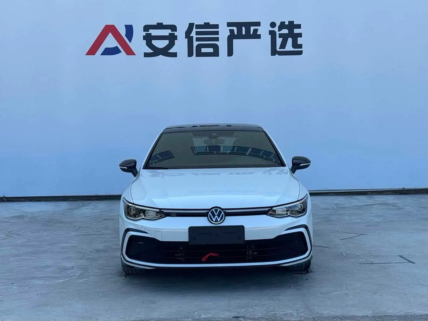 Volkswagen Golf 2022 — Photo 2/20