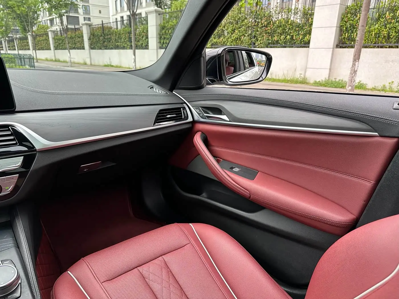 BMW 5 Series 2022 — Фото 13/20