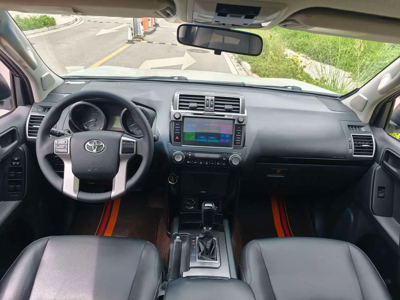 Toyota Prado 2017 — Photo 11/20