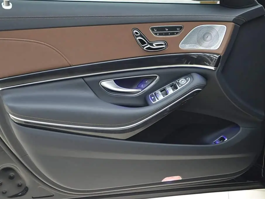 Mercedes-Benz S-Class 2021 — Photo 8/20